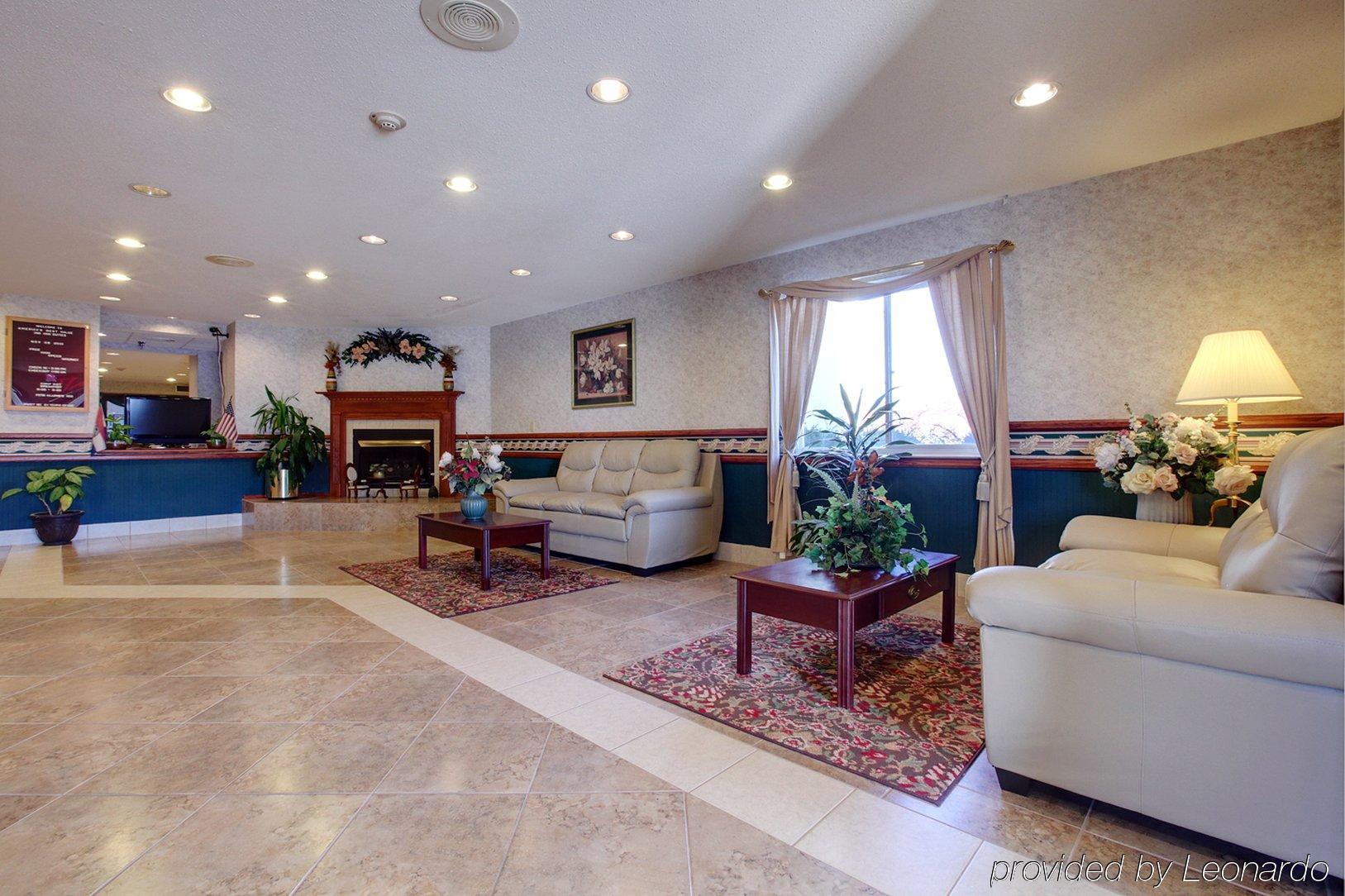 Americas Best Value Inn And Suites Saint Charles Интерьер фото